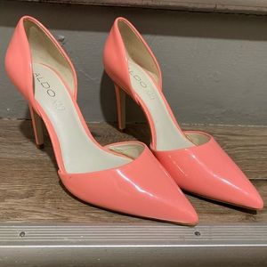 Coral🍑 Aldo heels